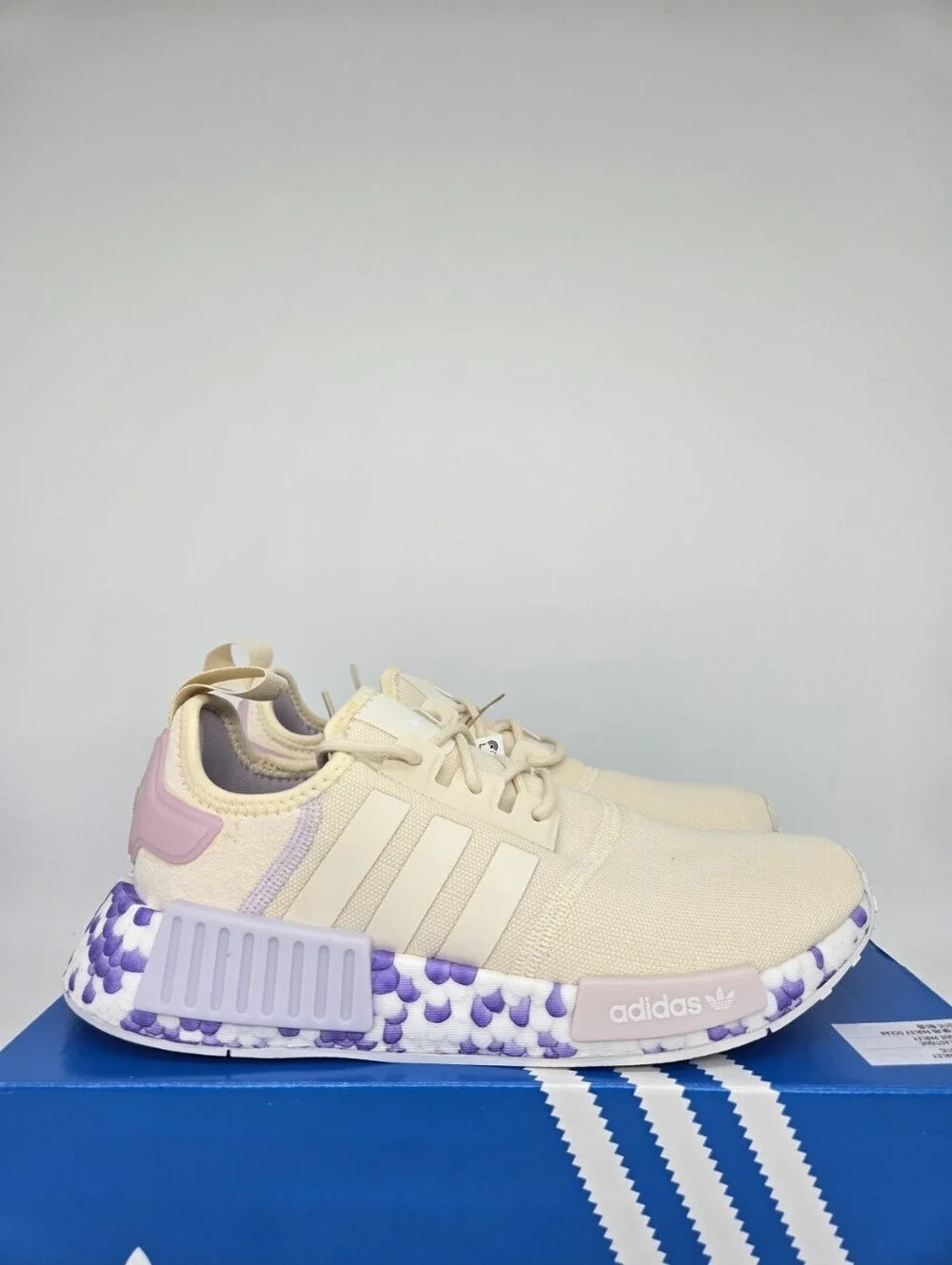 Adidas Women's NMD_R1 GW5694 Wonder White Purple Tint Shoes Size 8